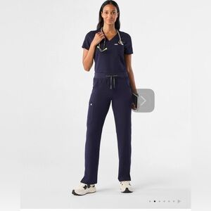 High Waisted Livingston Basic Scrub Pants
Navy Blue